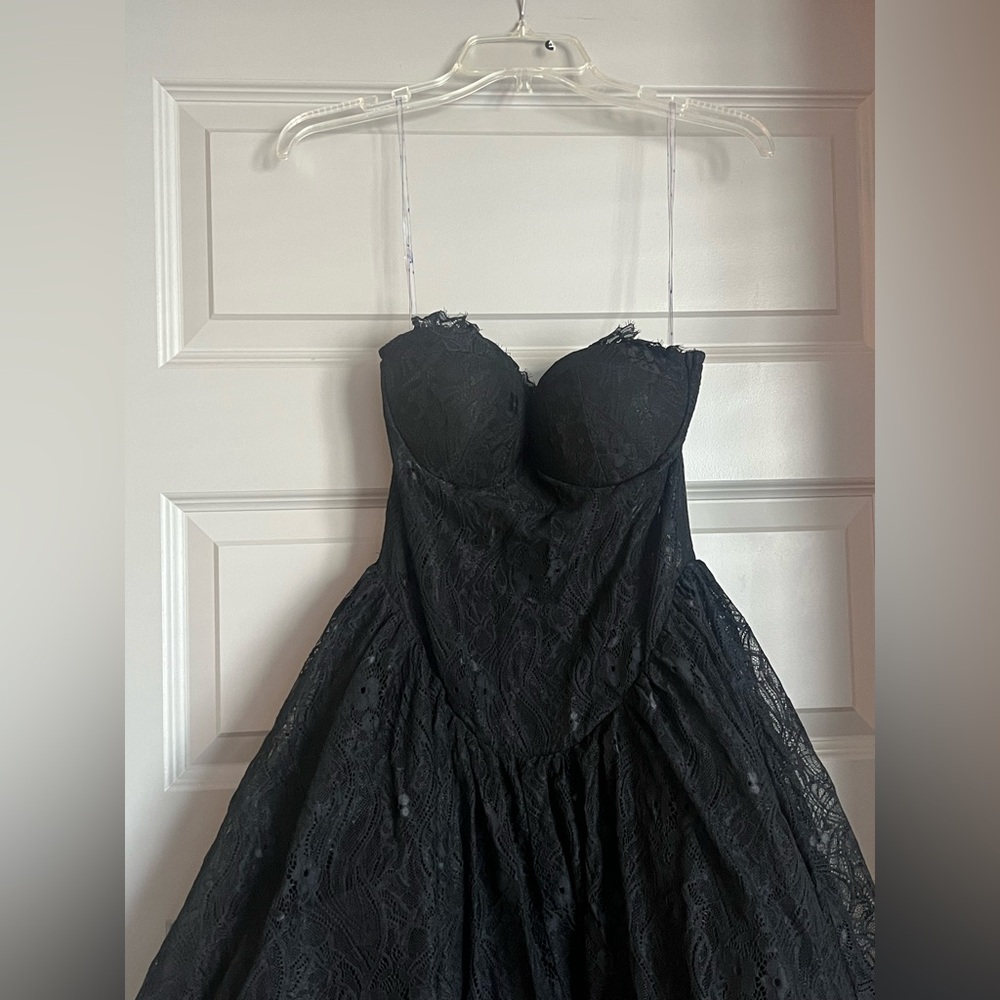 Fashion Nova Lace maxi dress - Picture 7 of 7